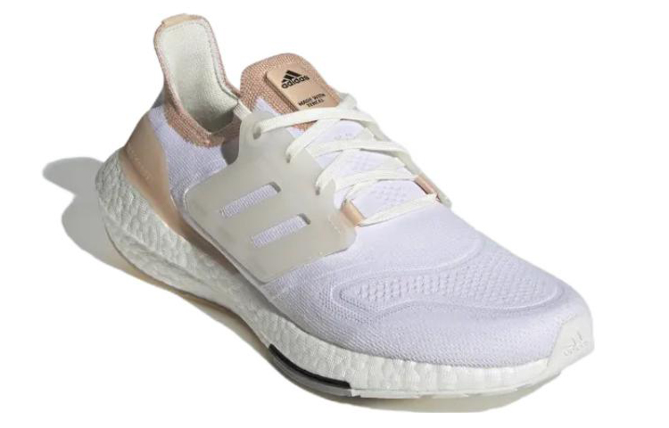 Shop 阿迪達斯 UltraBoost 22 'White Halo Blush' GX8072