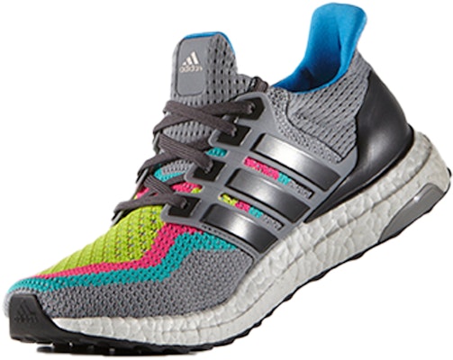 阿迪達斯UltraBoost 2.0 '彩虹漸變' AQ4003 Lookbook 阿迪達斯UltraBoost 2.0 '彩虹漸變' AQ4003