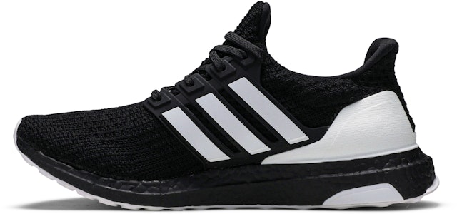 adidas UltraBoost 4.0 'Orca' Hitam Putih G28965 Lookbook adidas UltraBoost 4.0 'Orca' Hitam Putih G28965