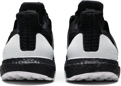 adidas UltraBoost 4.0 'Orca' Hitam Putih G28965 Details for adidas UltraBoost 4.0 'Orca' Hitam Putih G28965