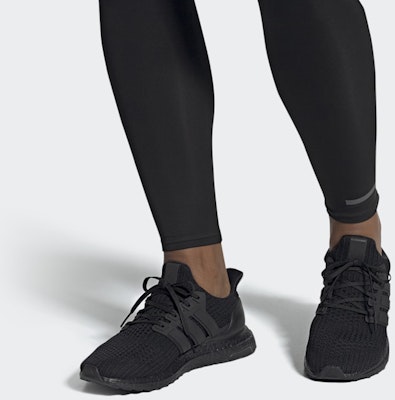 adidas UltraBoost 4.0 'Triple Black' FW5712 Details for adidas UltraBoost 4.0 'Triple Black' FW5712