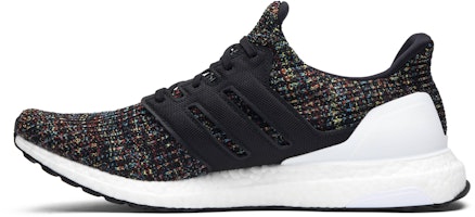 adidas UltraBoost 4.0 Hitam Pelbagai Warna ‘Sangkar Tumit Putih F35232 Lookbook adidas UltraBoost 4.0 Hitam Pelbagai Warna ‘Sangkar Tumit Putih F35232