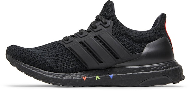 adidas UltraBoost 4.0 DNA 'Corazones Negros' GZ9227 Lookbook adidas UltraBoost 4.0 DNA 'Corazones Negros' GZ9227