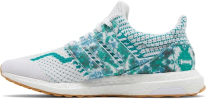 adidas UltraBoost 5.0 'Putih Awan Hijau' GY3194 Lookbook adidas UltraBoost 5.0 'Putih Awan Hijau' GY3194