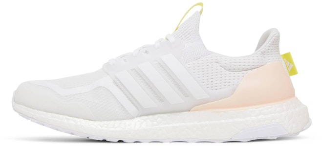 愛迪達 UltraBoost 5.0 '白粉紅' GX3081 Lookbook 愛迪達 UltraBoost 5.0 '白粉紅' GX3081