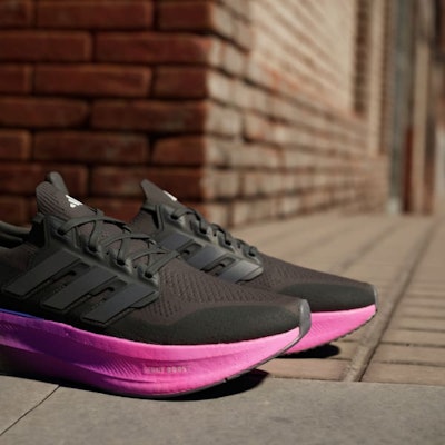 adidas Ultraboost 5 'Carbon Iron' Sepatu Lari Pria IH7709 1