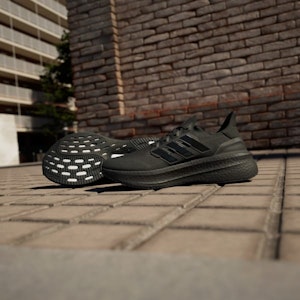 阿迪达斯Ultraboost 5 '核心黑' ID8812 Shop 阿迪达斯Ultraboost 5 '核心黑' ID8812