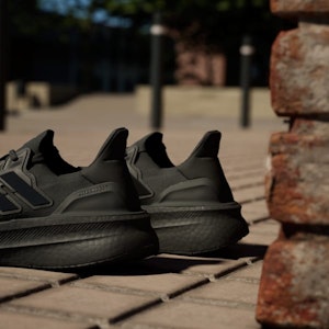 adidas Ultraboost 5 'Negro Core' ID8847 2