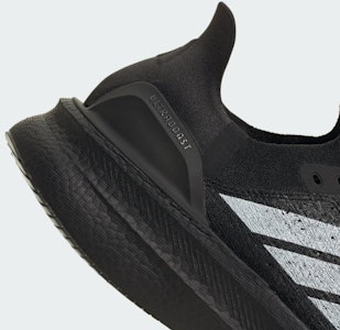 Adidas UltraBoost 5 STRUNG Negro/Core Blanco/Metal Hierro Zapatillas JQ2941 1