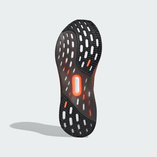 Shop adidas Ultraboost 5X « Noir, argent métallisé et orange Lucid » JQ9082