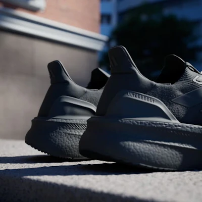 阿迪达斯Ultraboost 5X核心黑/全黑跑鞋 JH9044 3
