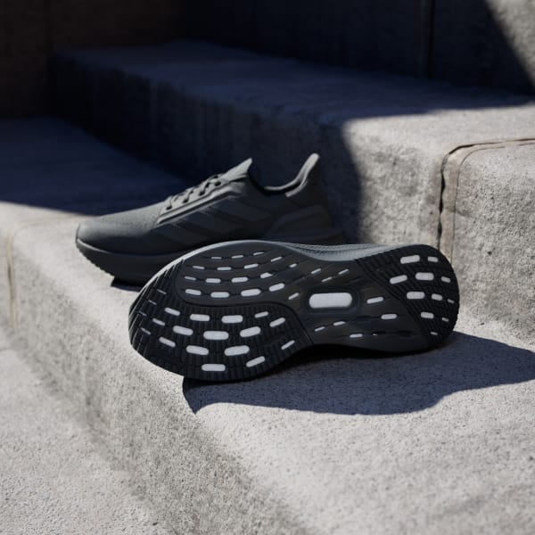 Shop Adidas Ultraboost 5X 三重黑 JH9044