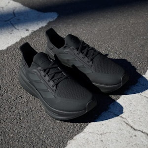 阿迪达斯Ultraboost 5X核心黑/全黑跑鞋 JH9044 Cheap 阿迪达斯Ultraboost 5X核心黑/全黑跑鞋 JH9044