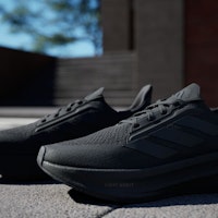 阿迪达斯Ultraboost 5X核心黑/全黑跑鞋 JH9044 1