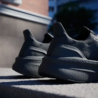 阿迪达斯Ultraboost 5X核心黑/全黑跑鞋 JH9044 2