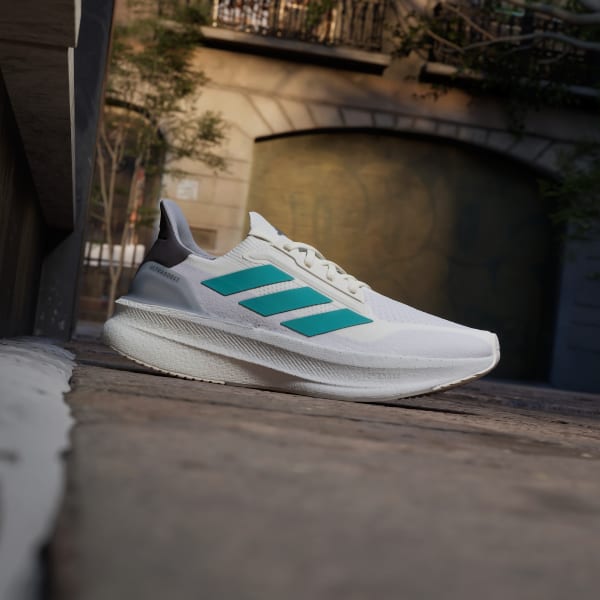 Lookbook Adidas UltraBoost 5X 核心白/純淺藍/灰雅黑 JI3244