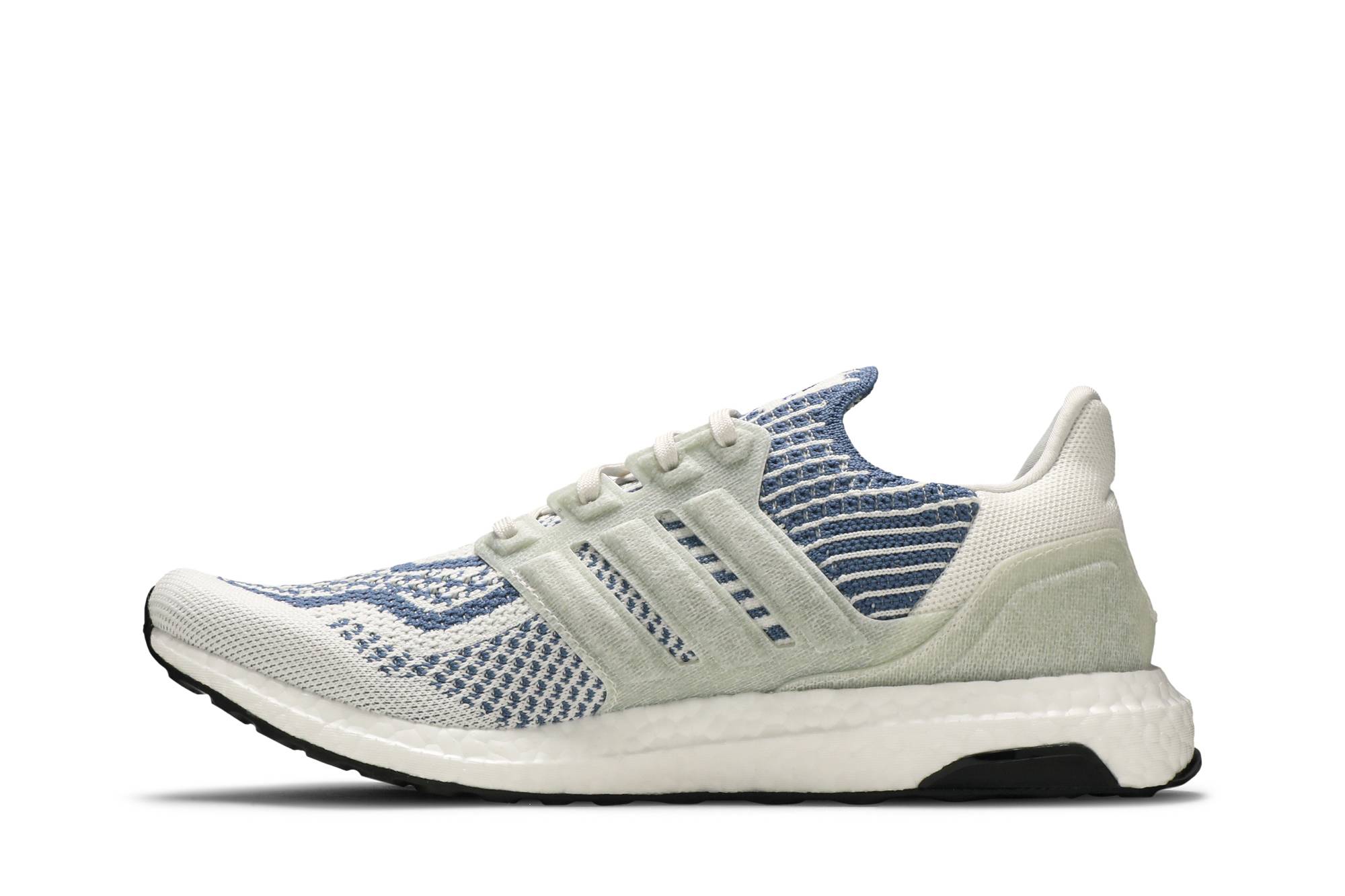 Lookbook adidas UltraBoost 6.0 'Crew Blue' Sepatu Lari Pria FV7829