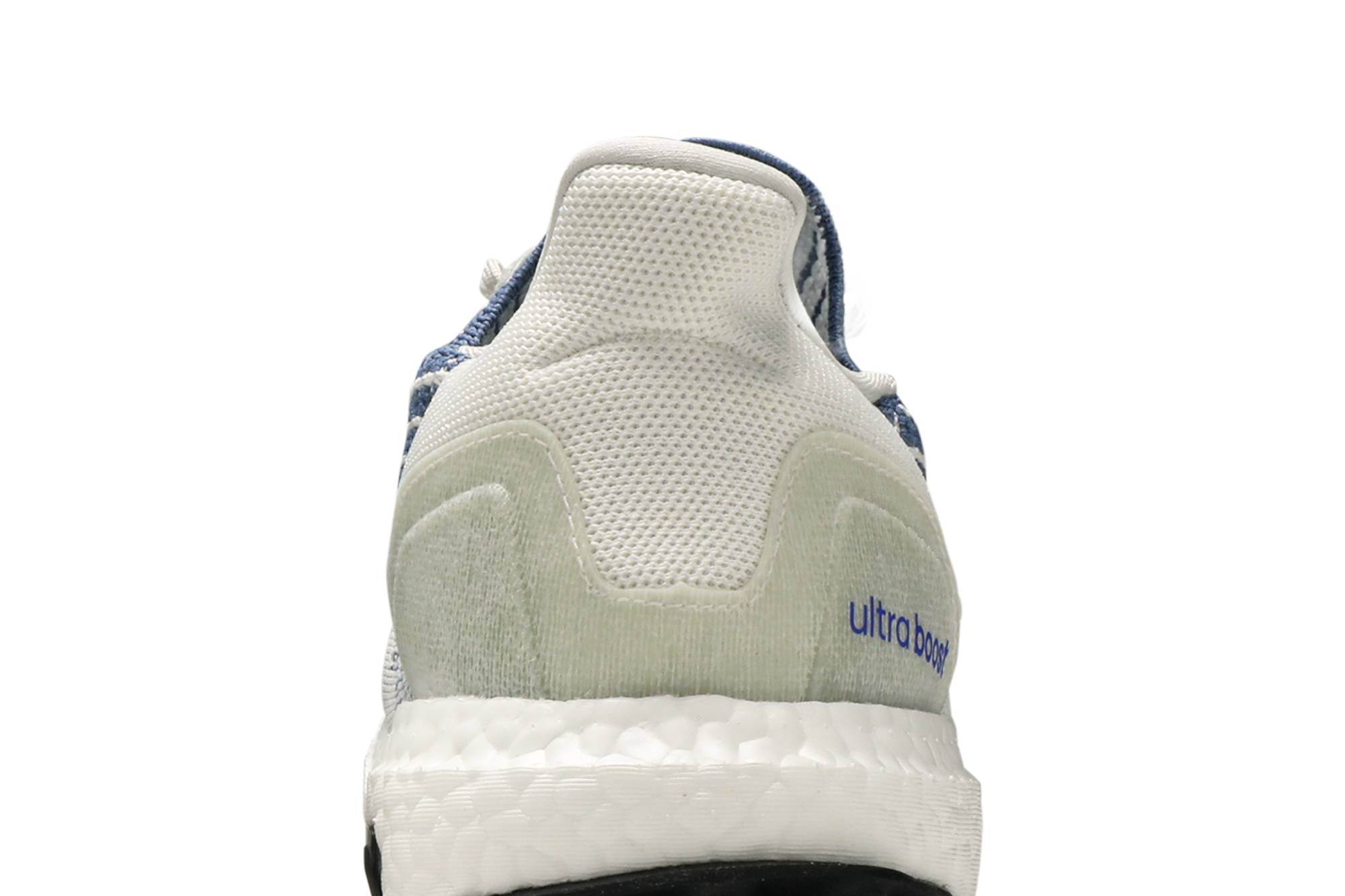 Sizing adidas UltraBoost 6.0 'Crew Blue' Sepatu Lari Pria FV7829