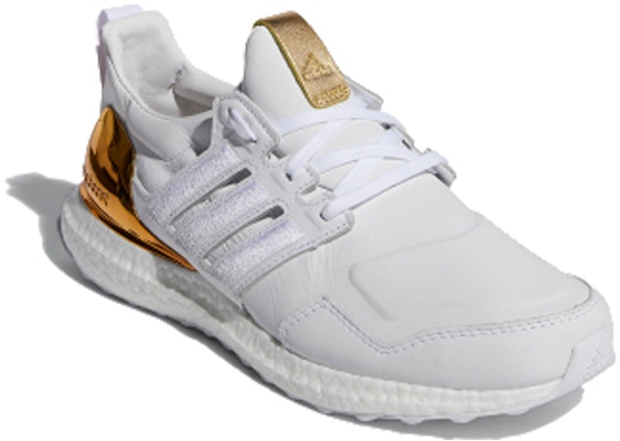 購買adidas Ultraboost 70週年紀念版防滑耐磨低筒跑步鞋男女皆宜 購買adidas Ultraboost 70週年紀念版防滑耐磨低筒跑步鞋男女皆宜