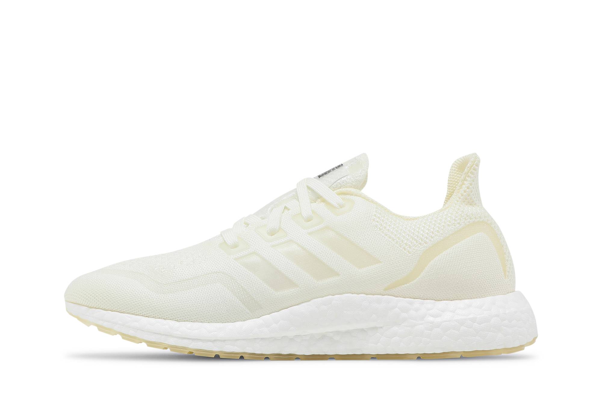 Lookbook adidas UltraBoost 'Dibuat untuk Didaur Ulang' FV7827