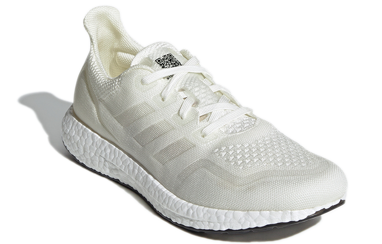 Lookbook adidas UltraBoost 'Hechas Para Ser Rehechas' FZ3987