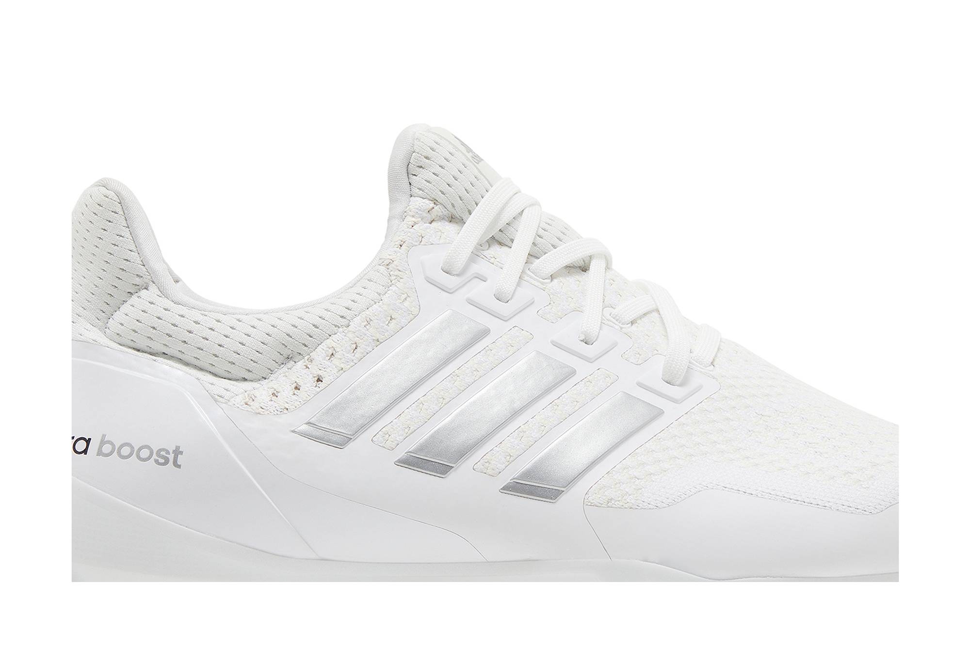 Order 愛迪達 UltraBoost 運動釘鞋 '白銀' HP8836