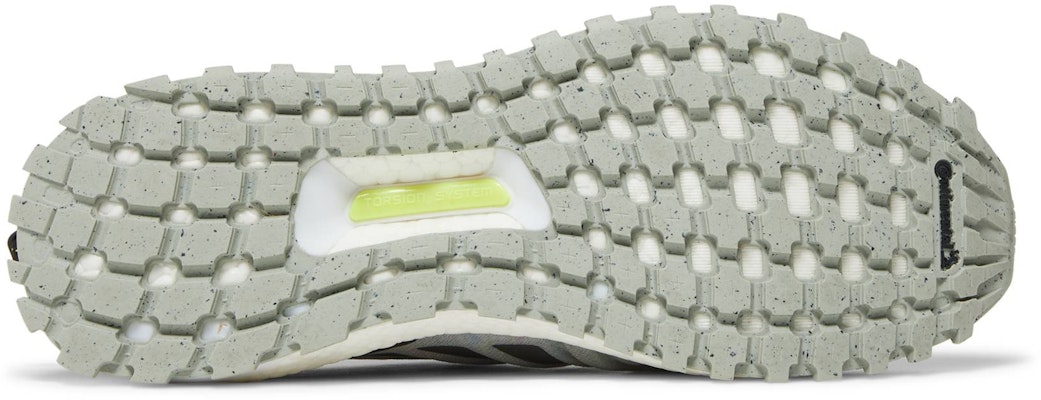 adidas UltraBoost Cold.RDY 'Putih Hijau Halo' FZ3982 Shop adidas UltraBoost Cold.RDY 'Putih Hijau Halo' FZ3982