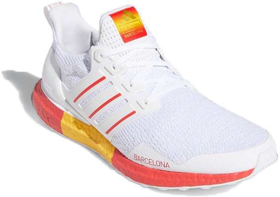 阿迪达斯UltraBoost DNA '巴塞罗那' FY2896 Lookbook 阿迪达斯UltraBoost DNA '巴塞罗那' FY2896
