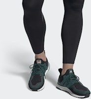 adidas UltraBoost DNA 'Football Pack - Arsenal' Sepatu Olahraga FZ3621 Sizing adidas UltraBoost DNA 'Football Pack - Arsenal' Sepatu Olahraga FZ3621