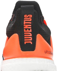 adidas UltraBoost DNA 'Football Pack - Juventus' - Kasut Bola Juventus FZ3624 Sizing adidas UltraBoost DNA 'Football Pack - Juventus' - Kasut Bola Juventus FZ3624