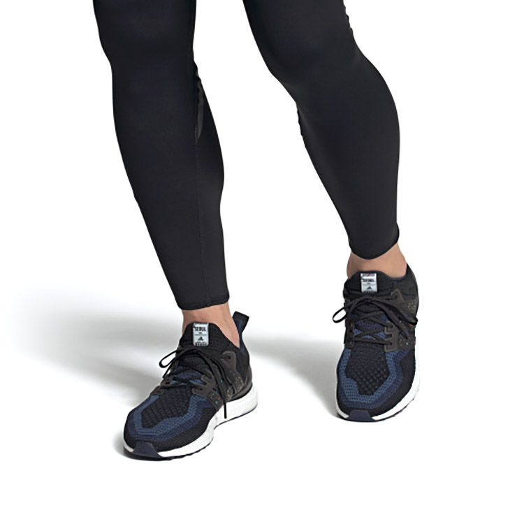 Sizing 阿迪达斯 Ultraboost DNA 城市系列 '蓝黑' FZ4860