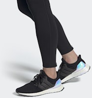 울트라부스트 DNA 클리마 '이리데센트 팩 - 블랙' FZ2875 Sizing 울트라부스트 DNA 클리마 '이리데센트 팩 - 블랙' FZ2875