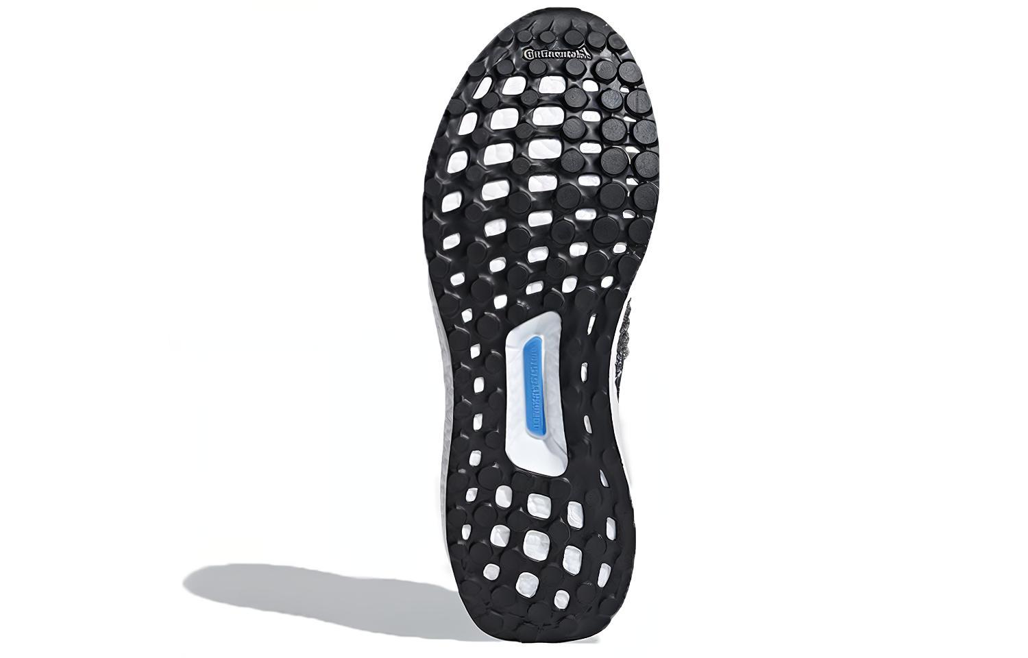 Shop adidas UltraBoost Tanpa Tali 'Carbon' CM8267