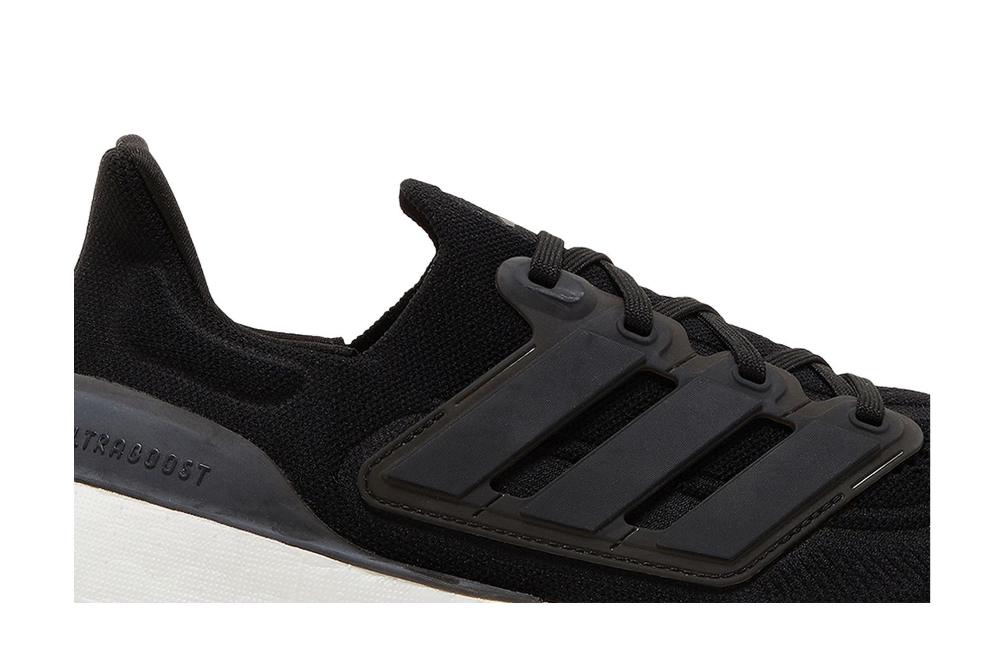Lookbook 阿迪达斯UltraBoost Light 黑白配色 GY9351