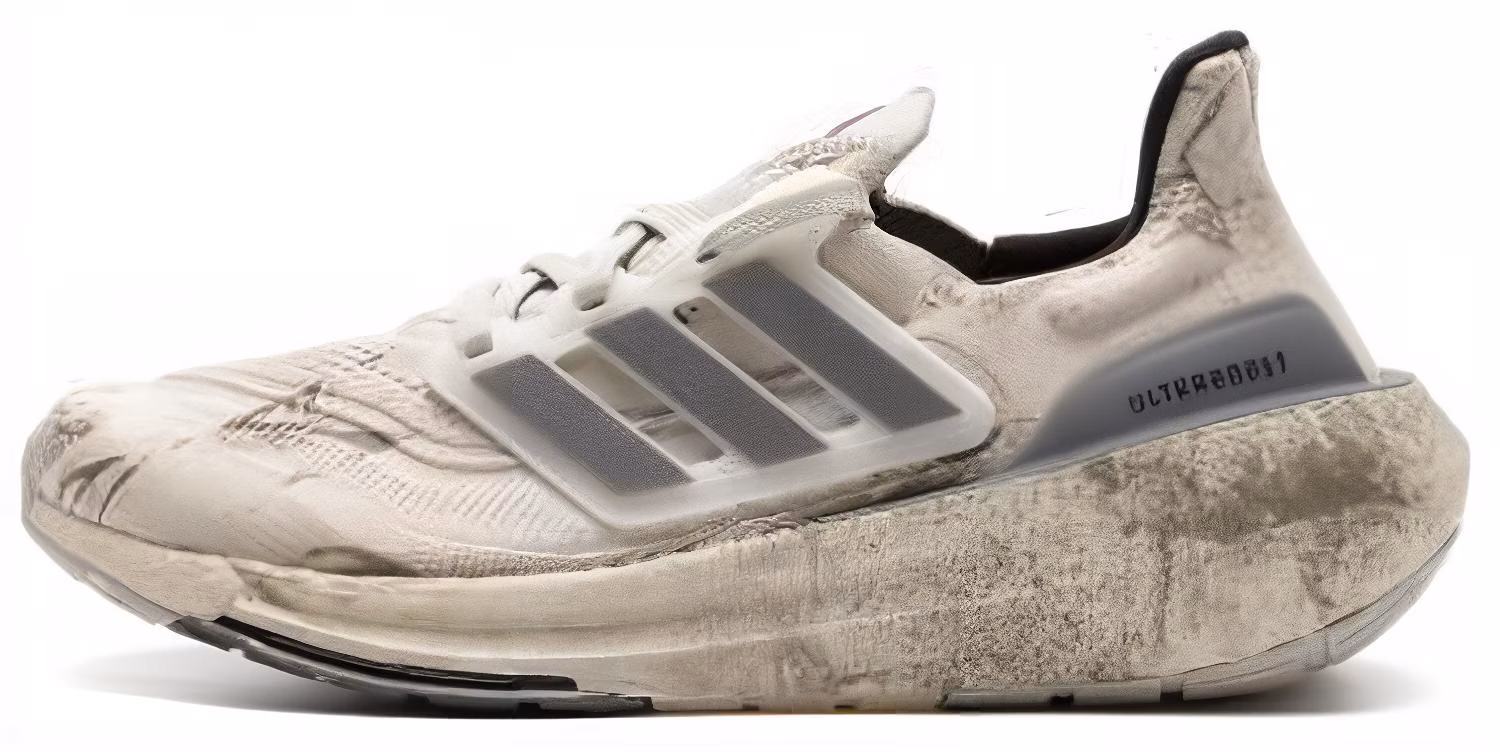 adidas-ultra-boost-light-worn-out-ie-5978