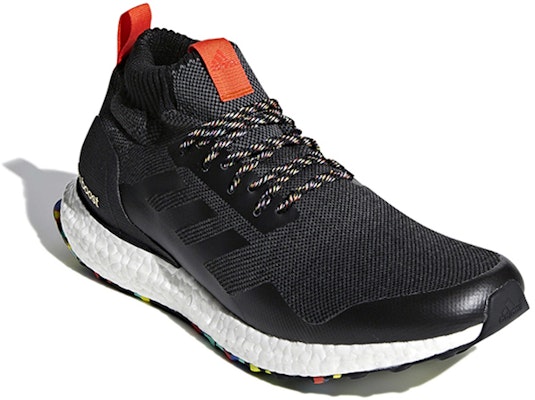 阿迪达斯UltraBoost中帮'多彩黑' G26841 Lookbook 阿迪达斯UltraBoost中帮'多彩黑' G26841