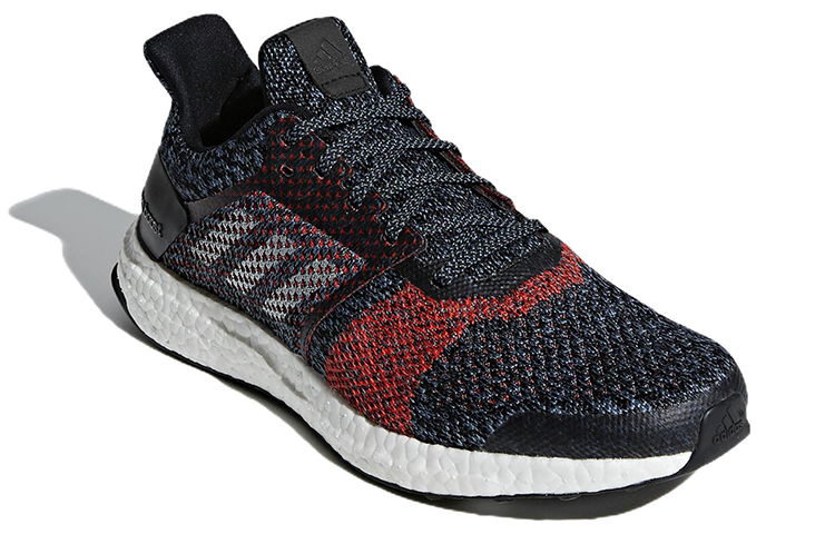 Lookbook adidas UltraBoost ST ''Noir Argent Rouge'' CM8277