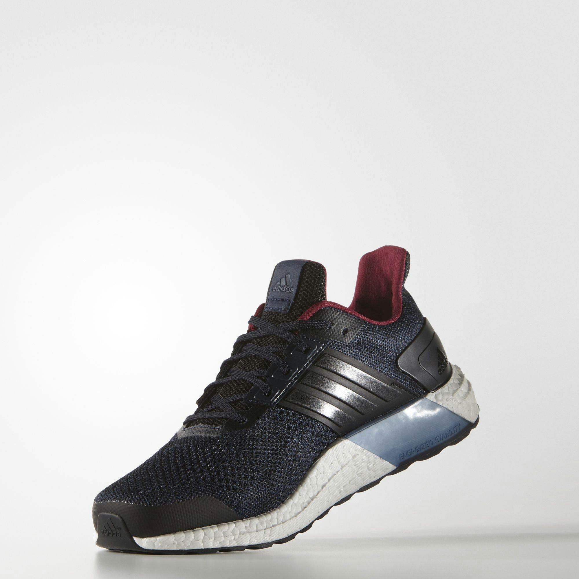 Ultra boost st core top black