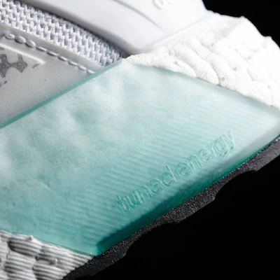 adidas UltraBoost St 'Glow' AF6396 Details for adidas UltraBoost St 'Glow' AF6396