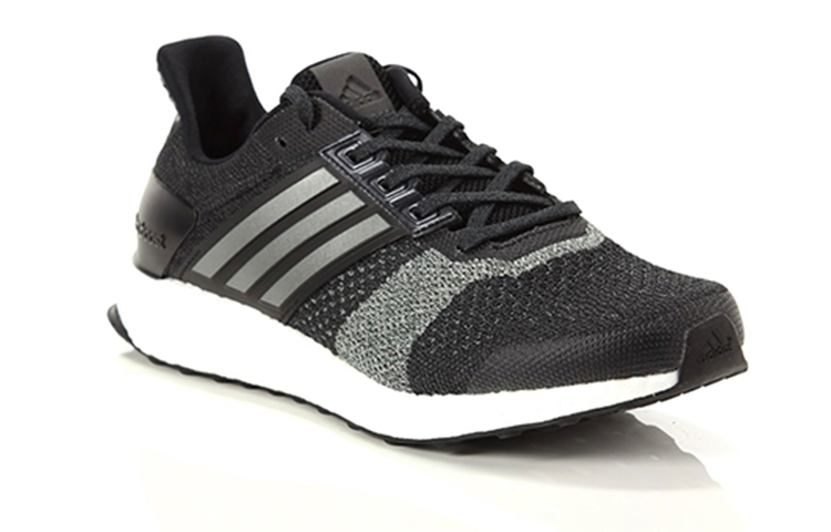 Lookbook adidas UltraBoost ST Hitam Kelabu BA7838