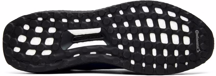 阿迪达斯UltraBoost无笼“Etudes” D97732 Shop 阿迪达斯UltraBoost无笼“Etudes” D97732