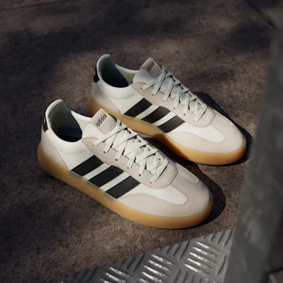 Adidas Vaereda Decode Off White/Core Black/Gum JR1227 Details for Adidas Vaereda Decode Off White/Core Black/Gum JR1227