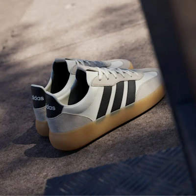 Adidas Vaereda Decode Off White/Core Black/Gum JR1227 Sizing Adidas Vaereda Decode Off White/Core Black/Gum JR1227