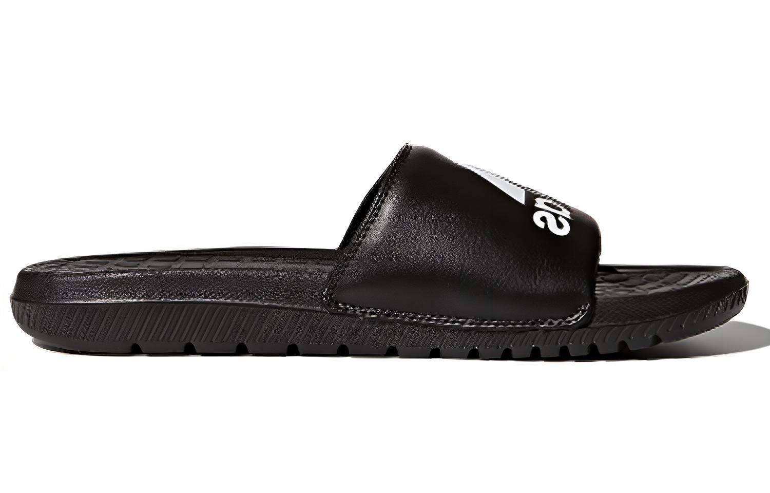Lookbook adidas Voloomix Claquettes ''Core Black'' CP9446