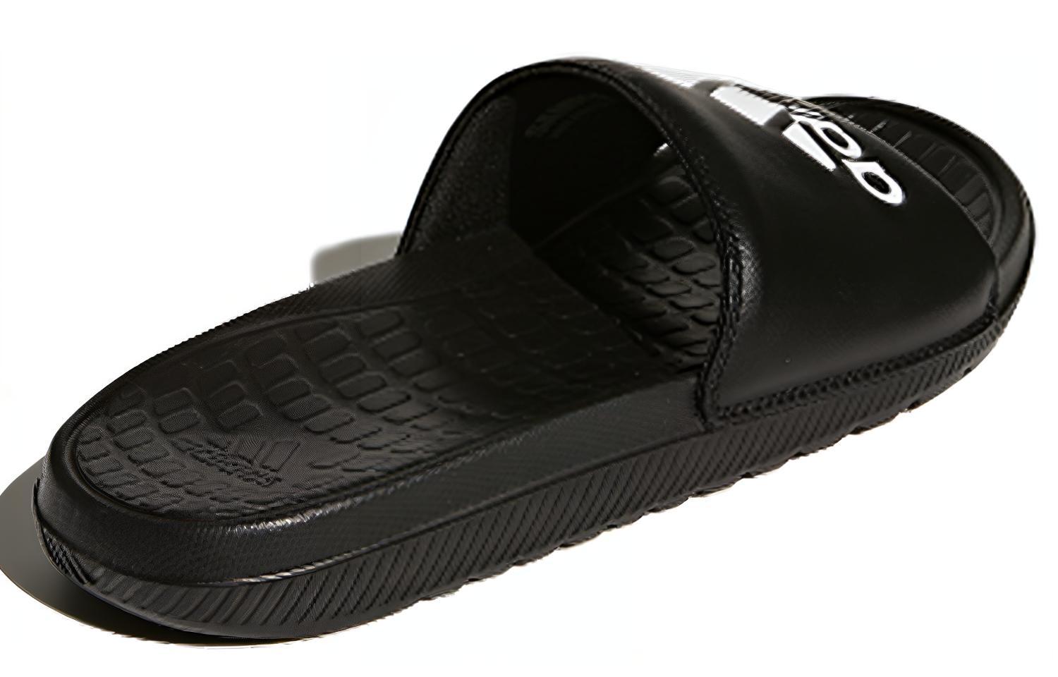 Purchase adidas Voloomix Claquettes ''Core Black'' CP9446