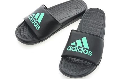 Shop adidas Voloomix Badeschlappen Schwarz Grün Minimalistische Trainingsslipper CP9445