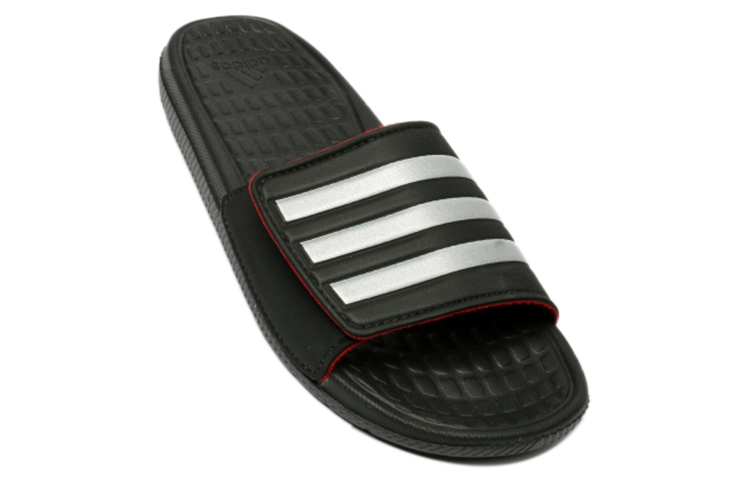 Lookbook 阿迪达斯 Voloomix Vario Lam '黑白红'拖鞋 H68221