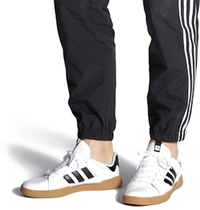 adidas VRX Low 'White Gum' Putih Coklat Gula EE6216 Details for adidas VRX Low 'White Gum' Putih Coklat Gula EE6216