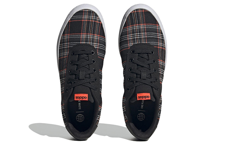 Lookbook adidas Vulc Raid3r 'Negro Naranja Cuadros' HQ1781