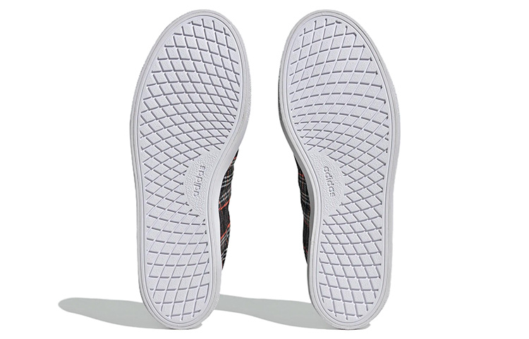 Shop adidas Vulc Raid3r 'Negro Naranja Cuadros' HQ1781